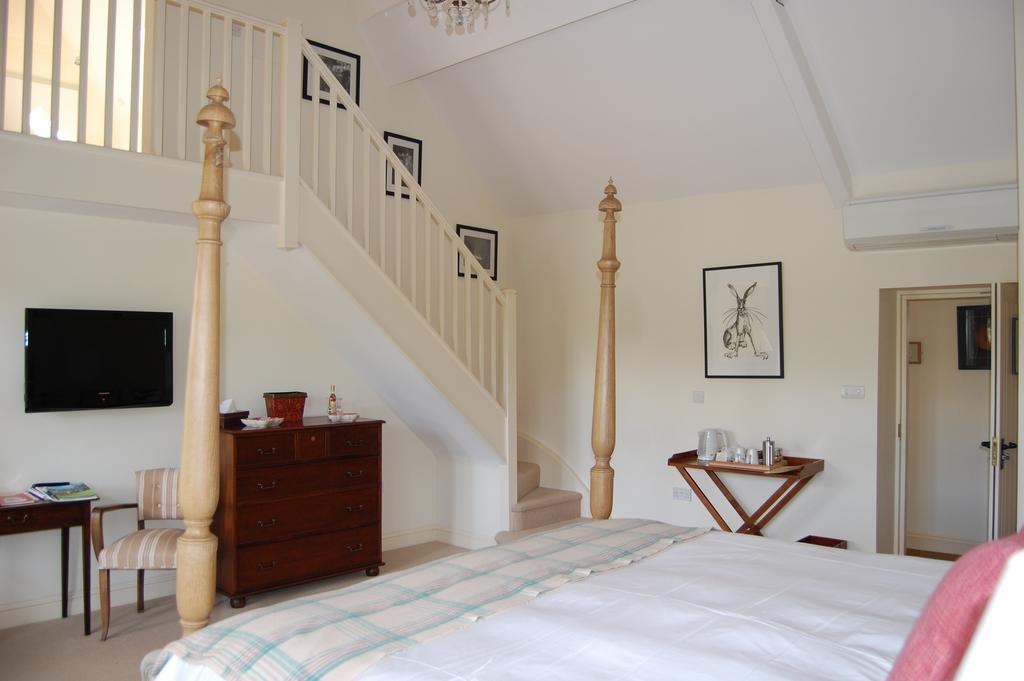 The Bell At Skenfrith Hotel Room photo