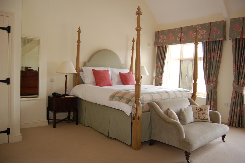 The Bell At Skenfrith Hotel Room photo