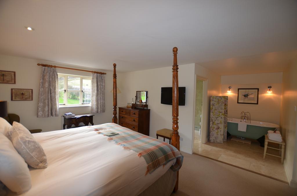 The Bell At Skenfrith Hotel Exterior photo