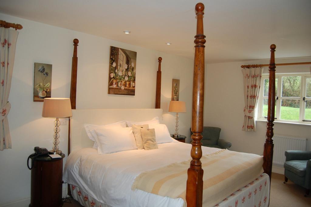 The Bell At Skenfrith Hotel Room photo